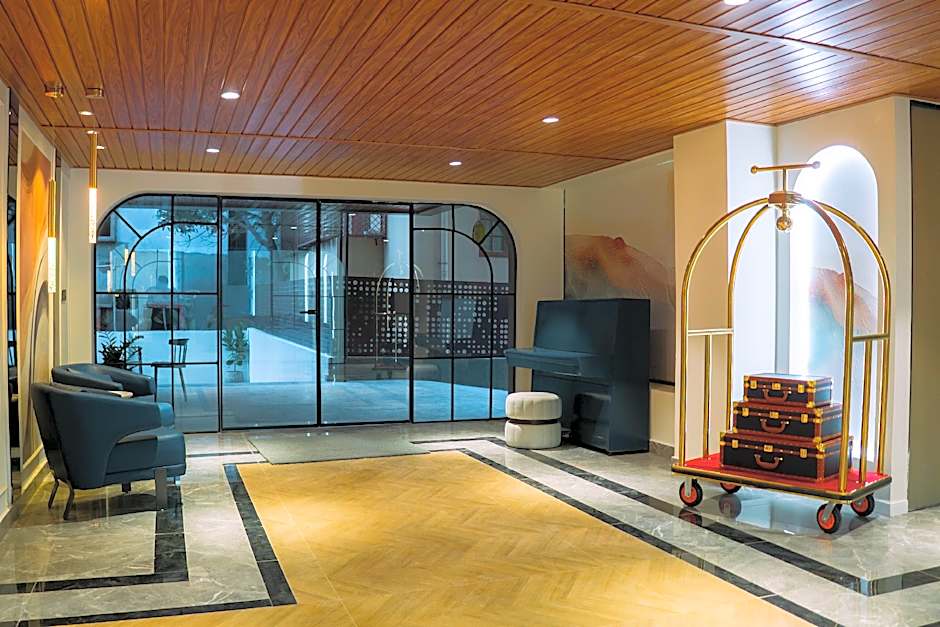 Trunk and Trolley Gachibowli