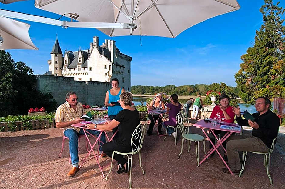 Logis Hotel Le Bussy