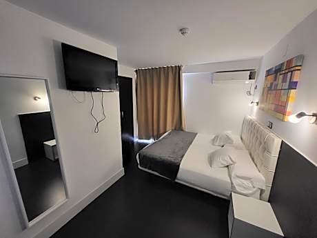 Economy Twin Room