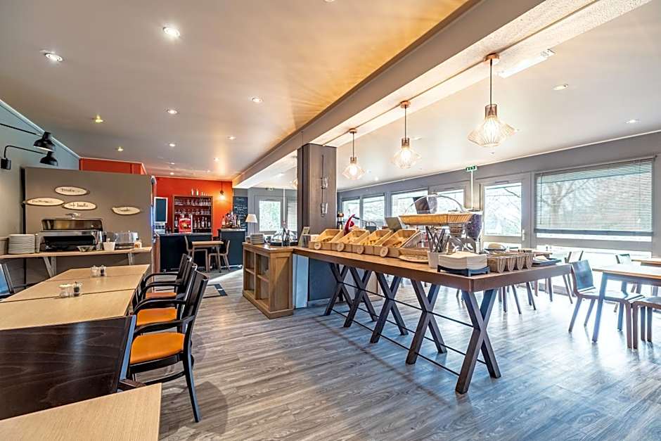 KYRIAD ROUEN NORD - Mont Saint Aignan