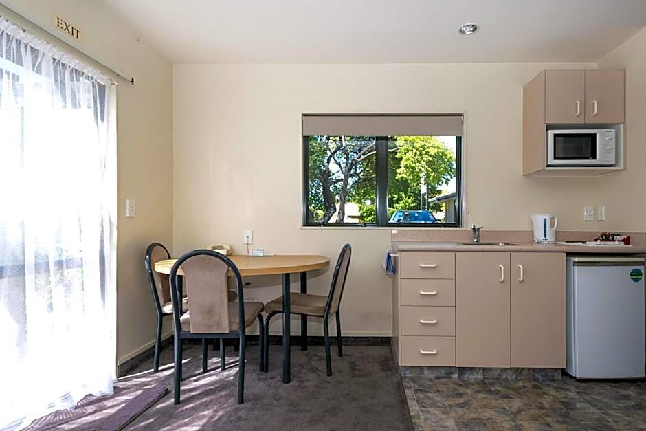 Ashleigh Court Motel