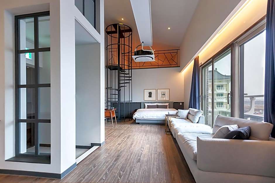 Brown Dot Hotel Gyeongju