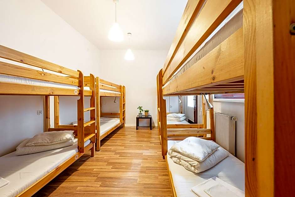 Target Hostel