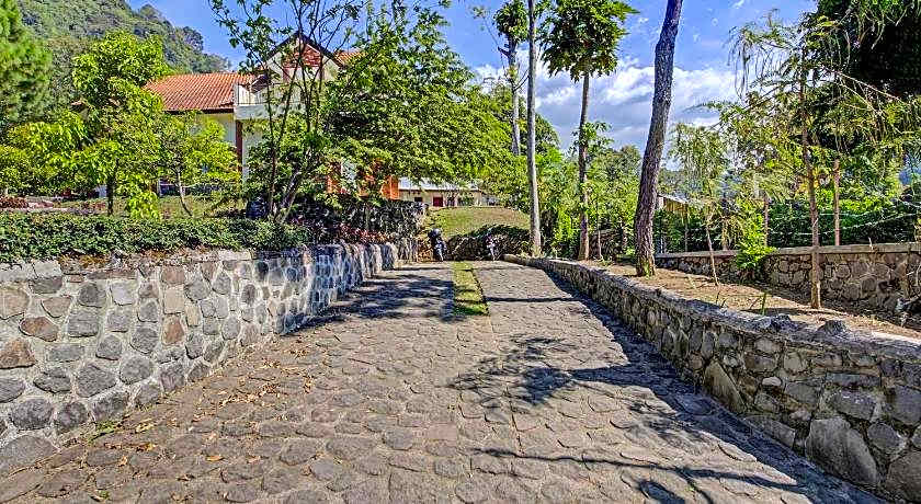 Hotel O Villa Inn App Trawas Bintaro Syariah