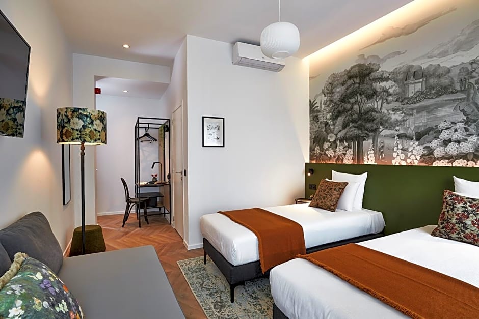 Urban Yard Hotel