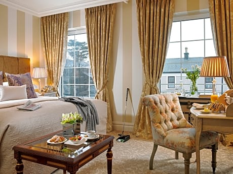 Royal King Room