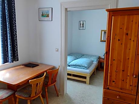 Economy Quadruple Room