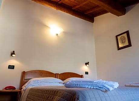 Double Room with Mountain View