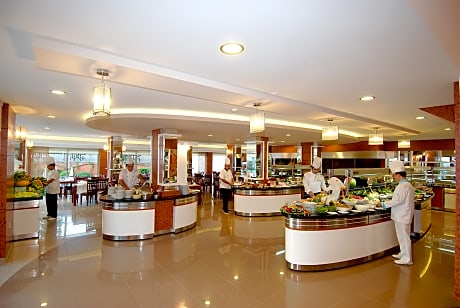 Grand Okan Hotel