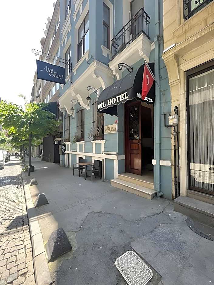 Nil Hotel