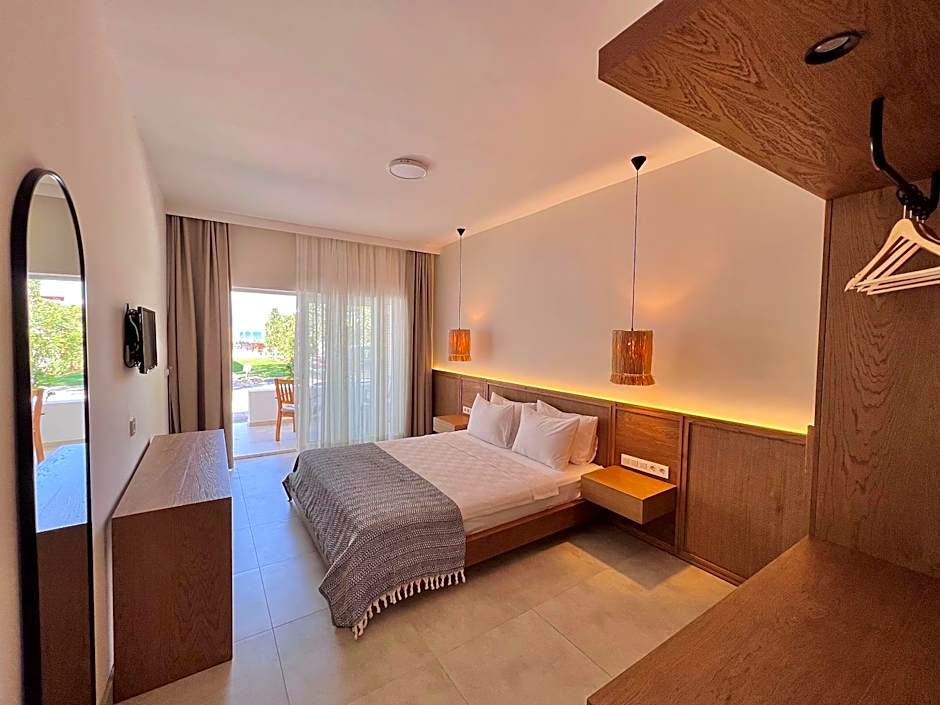Lavinya Otel