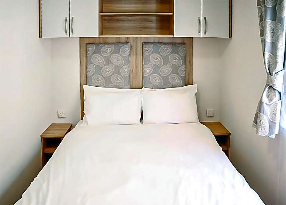 Merryfield And Sandfield