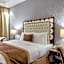 Crystal Plaza Al Majaz Hotel