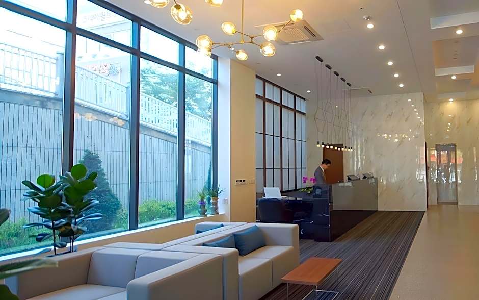 Gangneung City Hotel