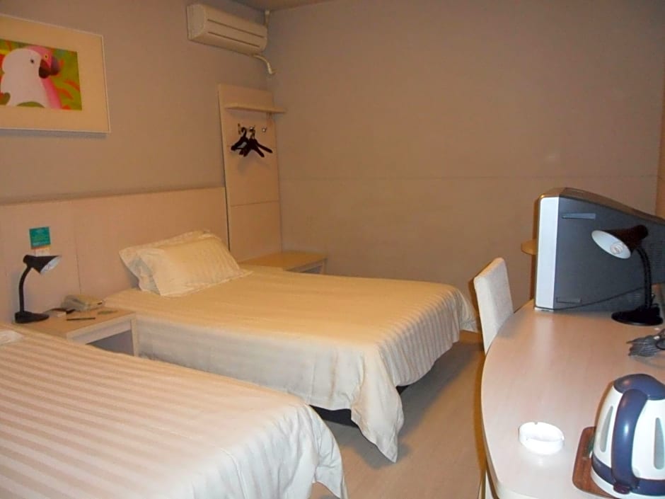 Jinjiang Inn Shanghai Jiading Chengzhong Rd