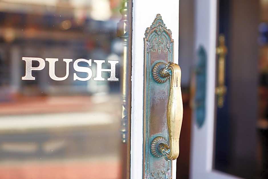 The Rose Hotel & Motel