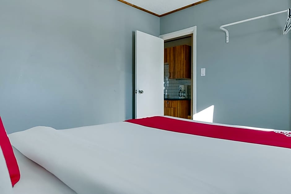 Hotel Bethel - Fort MacLeod, AB