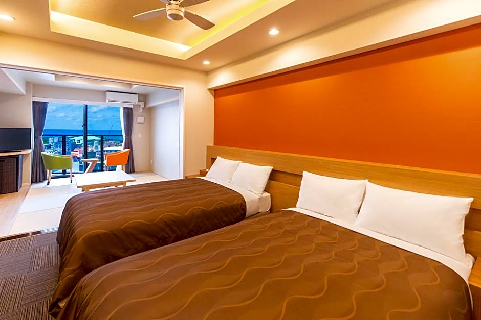 Yenns Marina Inn Mercy