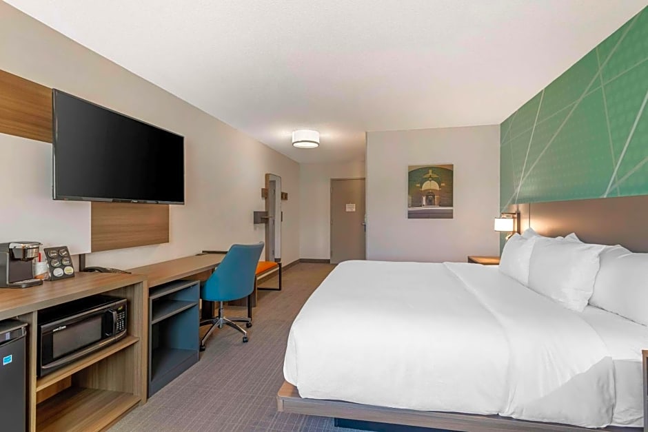 Comfort Inn & Suites Saratoga Springs