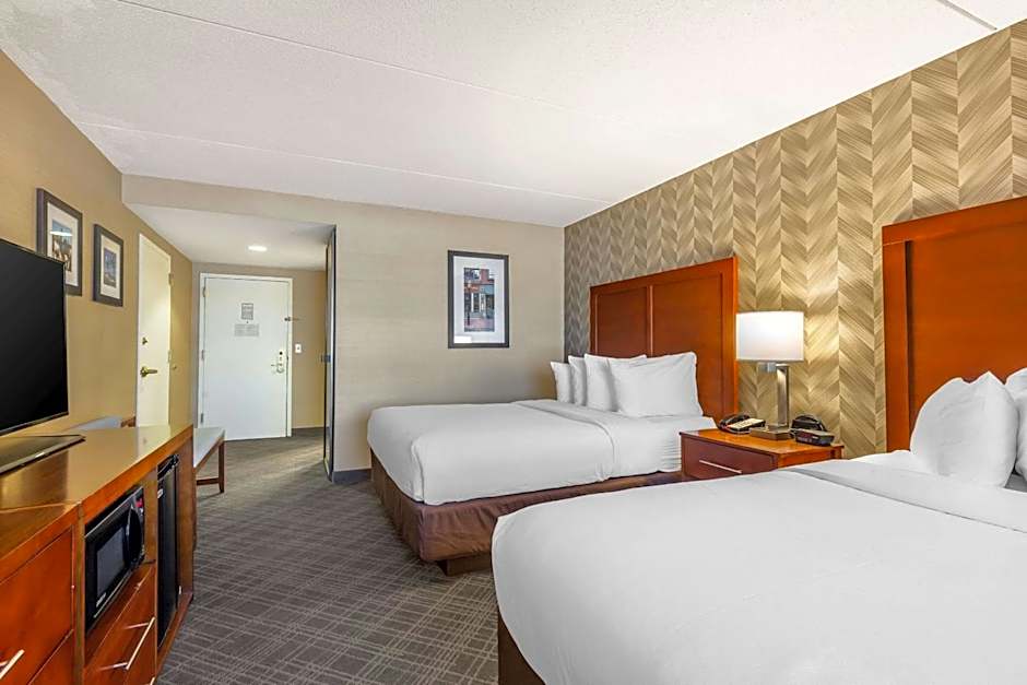 Comfort Inn & Suites Logan International Airport