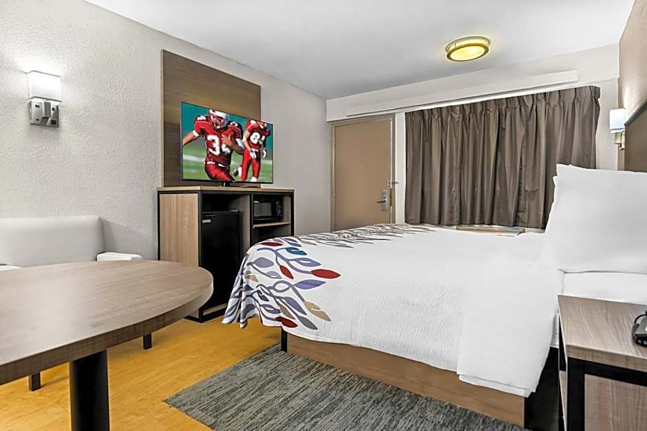 Red Roof Inn Tampa Fairgrounds - Casino