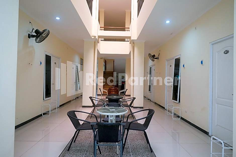 Griya Loka 2 Syariah Near Simpang Lima Mitra RedDoorz