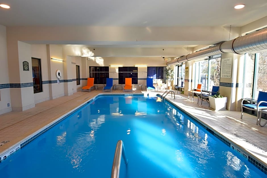 Holiday Inn Express Syracuse Airport By IHG
