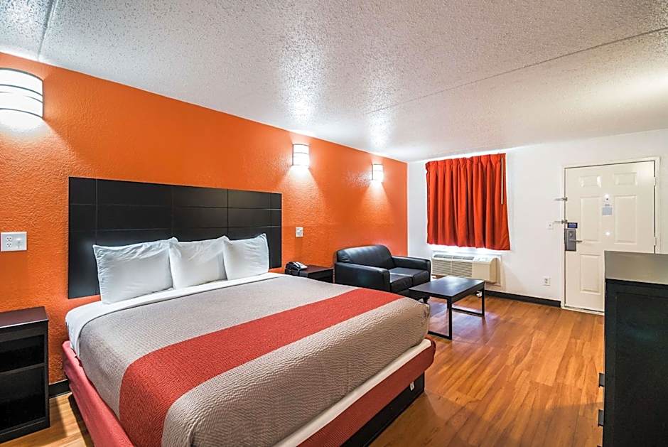 Motel 6-Houston, TX - Brookhollow