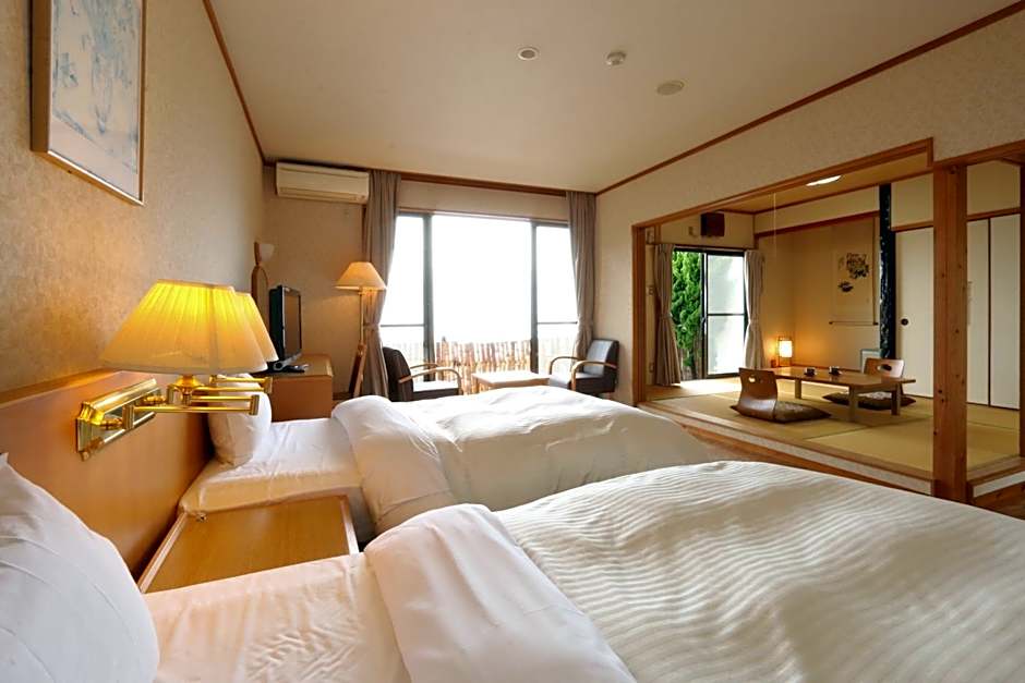 Tsushima Grand Hotel