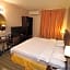 1 City Hotel