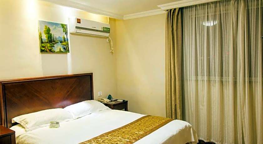 GreenTree Inn Jingjiang Bus Station Express Hotel
