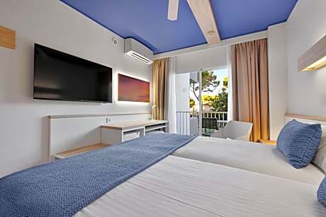 Double Room with Pool View