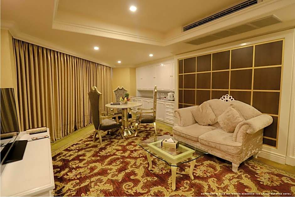 The Grand Kandyan Hotel