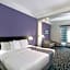 La Quinta Inn & Suites by Wyndham Mansfield