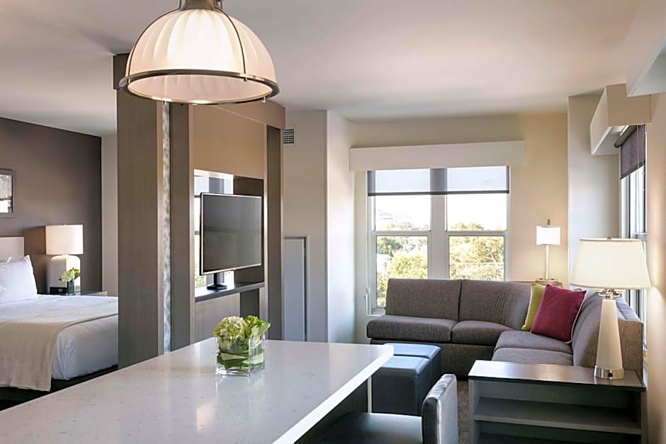 Hyatt House Charleston - Historic District