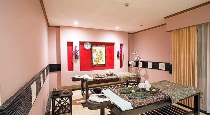 Plagoo Holiday Hotel