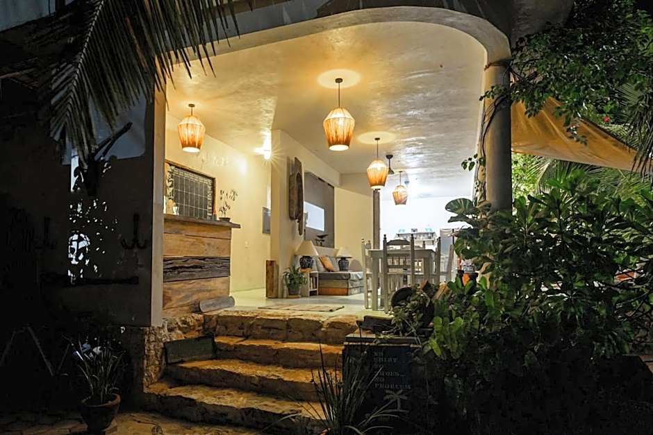 Casa Mia El Cuyo Eco Beach Boutique Hotel