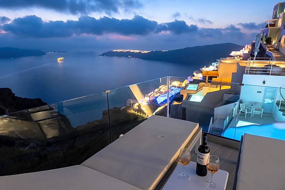 Anemos Cave Suites
