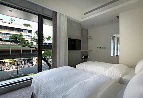 Twin Room with City View - No Breakfast Included