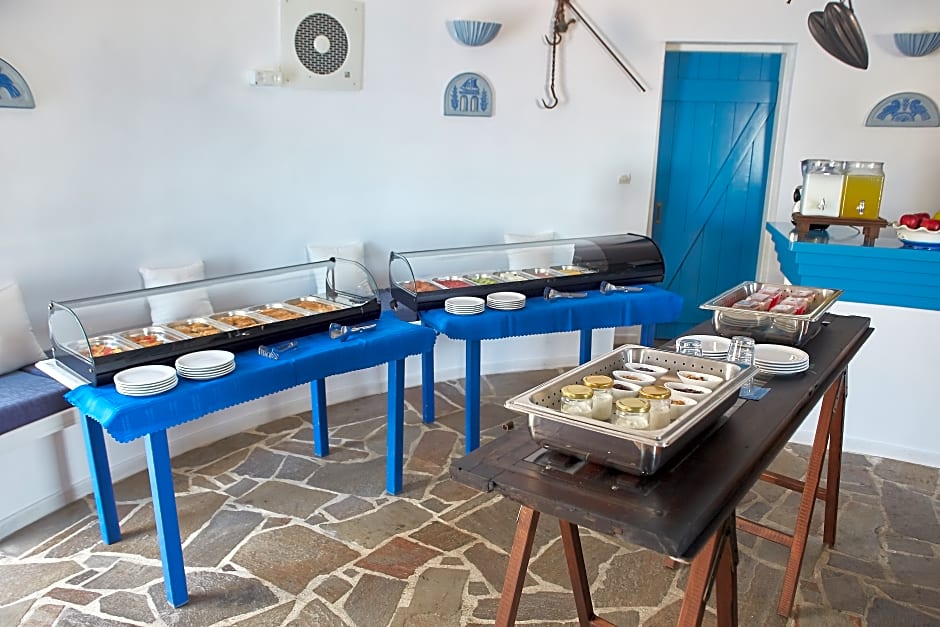 Kerame Hotel & Studios