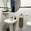 Compton Street Apartment