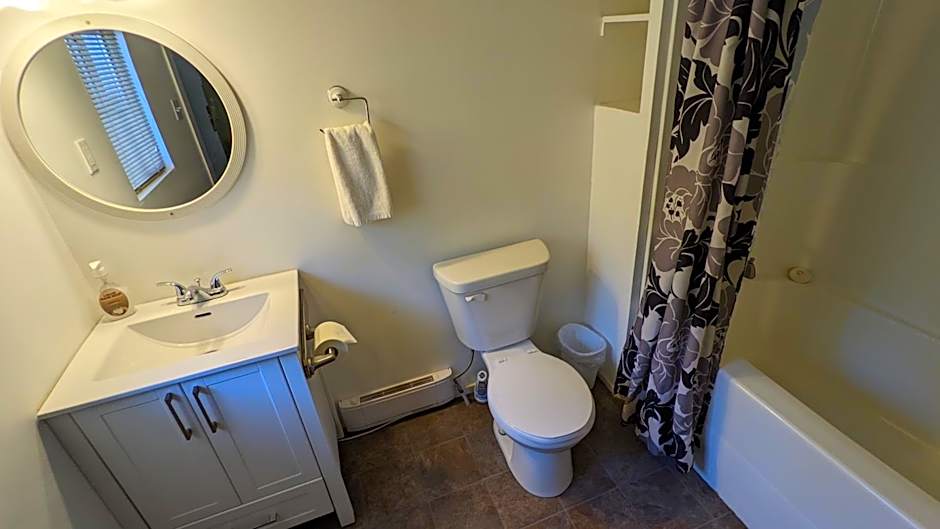 Deerview Lodge & Cabins - Princeton BC