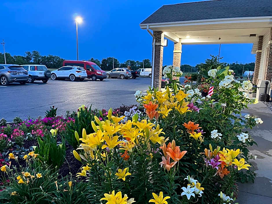 Garnett Hotel & RV Park