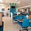 Holiday Inn Express & Suites Panama City Beach - Beachfront By IHG