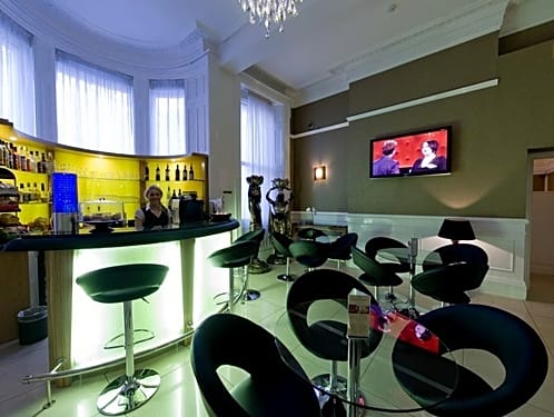 Paddington Court Rooms