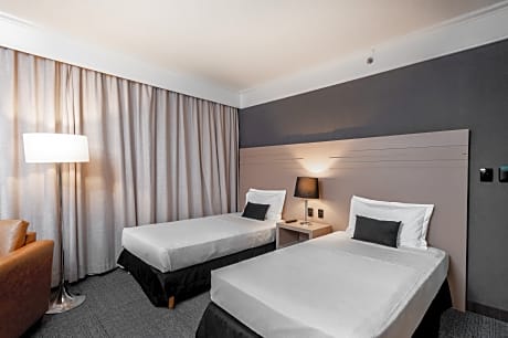 PREMIUM TWIN CAPACITY 01