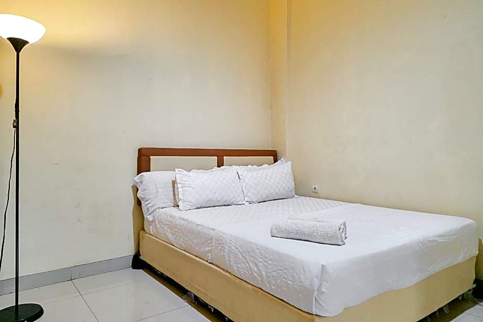 SRB near Mall Ciputra CIbubur Mitra RedDoorz