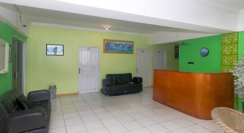 RedDoorz @ Frans Seda Kupang