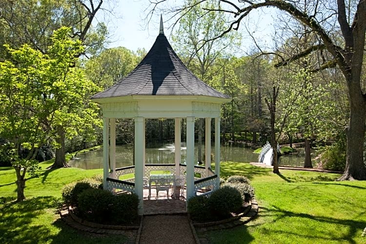 Monmouth Historic Inn