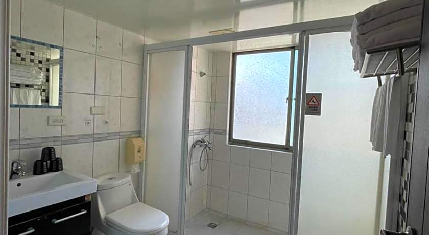 Kiwi Express Hotel - Kaohsiung Station